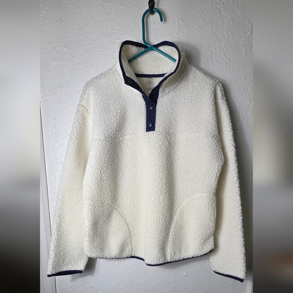 St. John's Bay white and blue Fleece Pullover